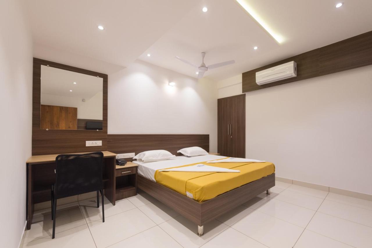Hotel Karuna Residency Mangalor Kültér fotó