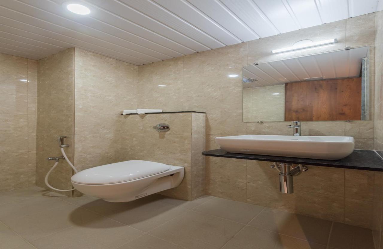 Hotel Karuna Residency Mangalor Kültér fotó